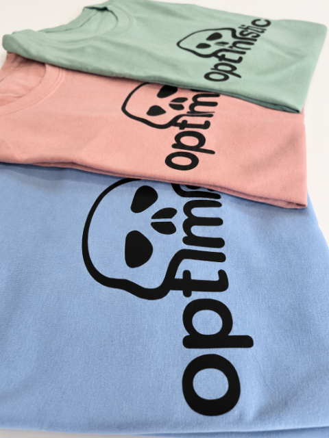 T-shirts floqués au logo Optimistic, trois coloris